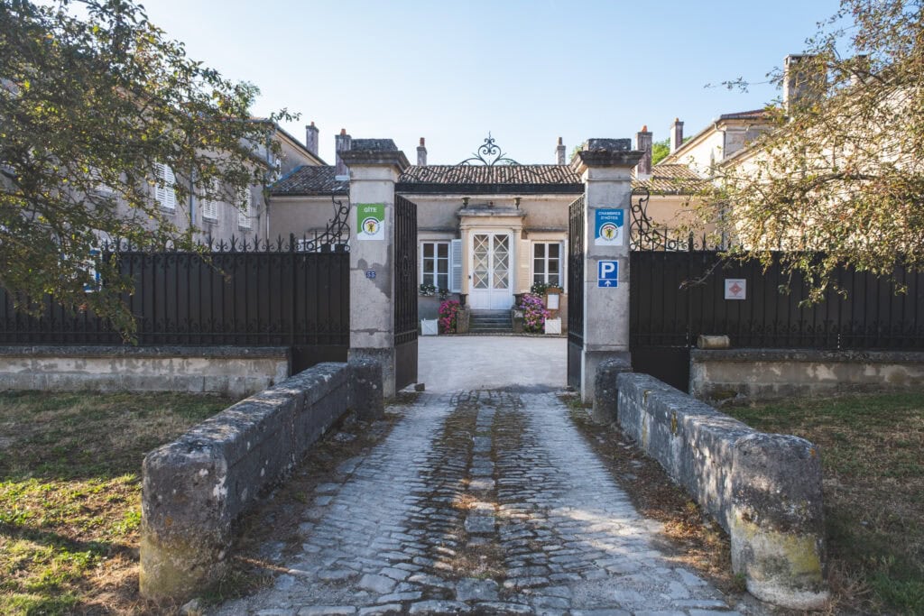 Parking Château de Choloy